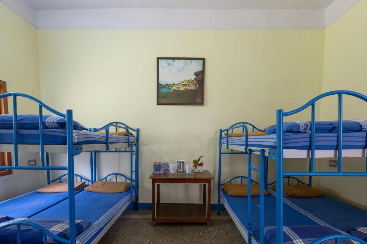 Kstdc Hotel Mayura Bhuvaneshwari Kamalapur 亨比 外观 照片