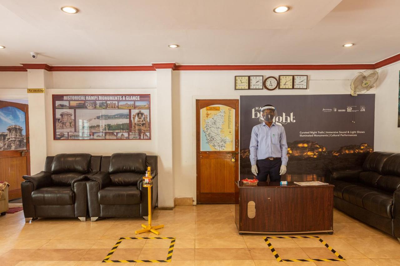 Kstdc Hotel Mayura Bhuvaneshwari Kamalapur 亨比 外观 照片