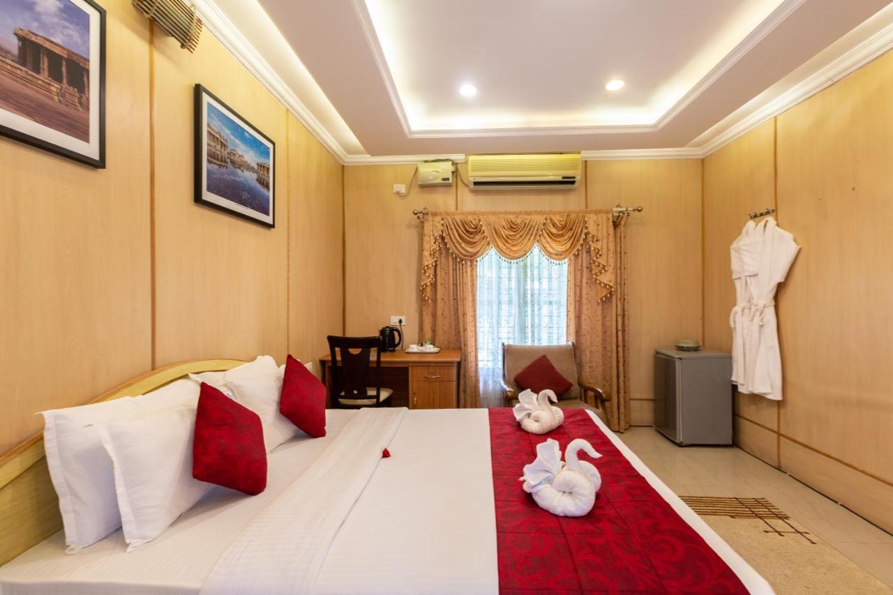 Kstdc Hotel Mayura Bhuvaneshwari Kamalapur 亨比 外观 照片
